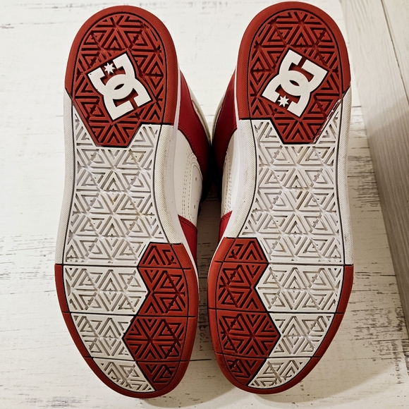 DC Cure Hi-Top Red and White Skate Sneakers ADYS400072 Men's Size 10 - Picture 7 of 11